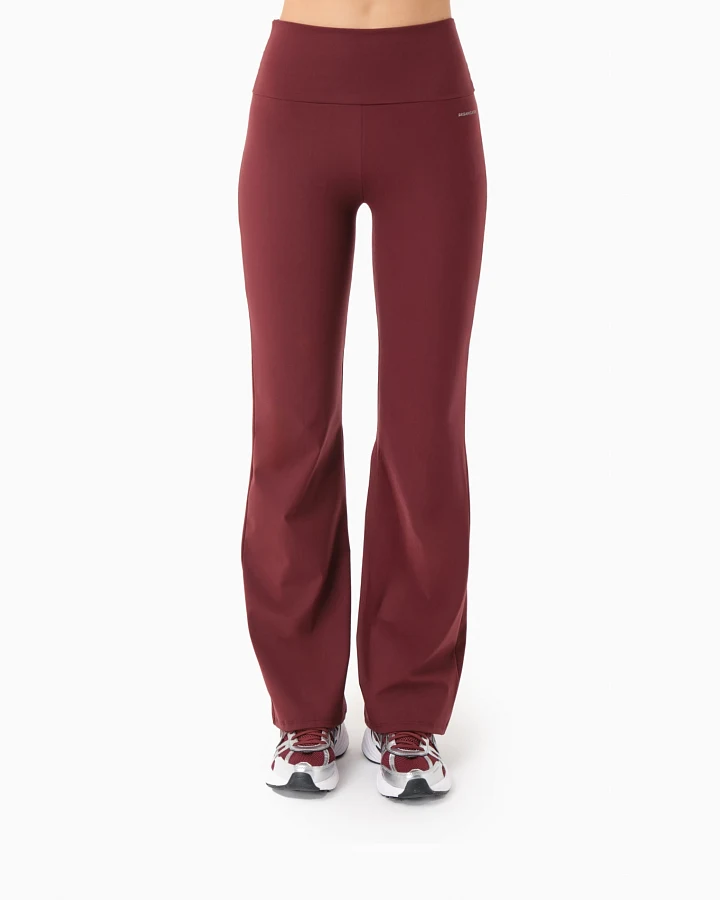 ORGANICATION Damen vegan Hose Lavinn Bordeaux