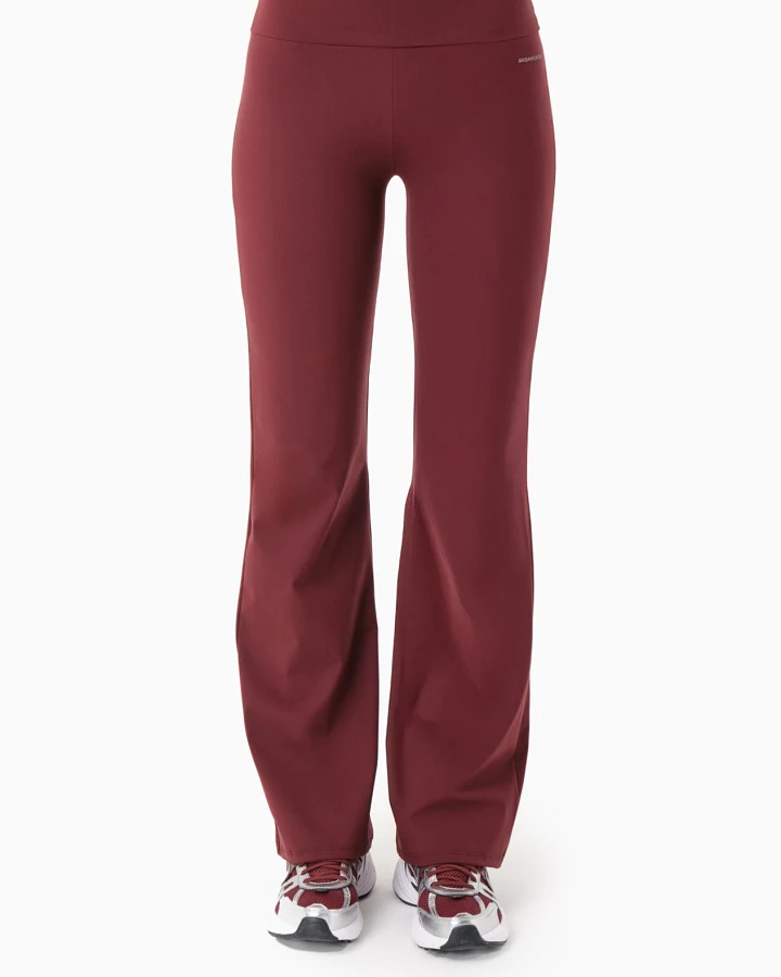 ORGANICATION Damen vegan Hose Lavinn Bordeaux
