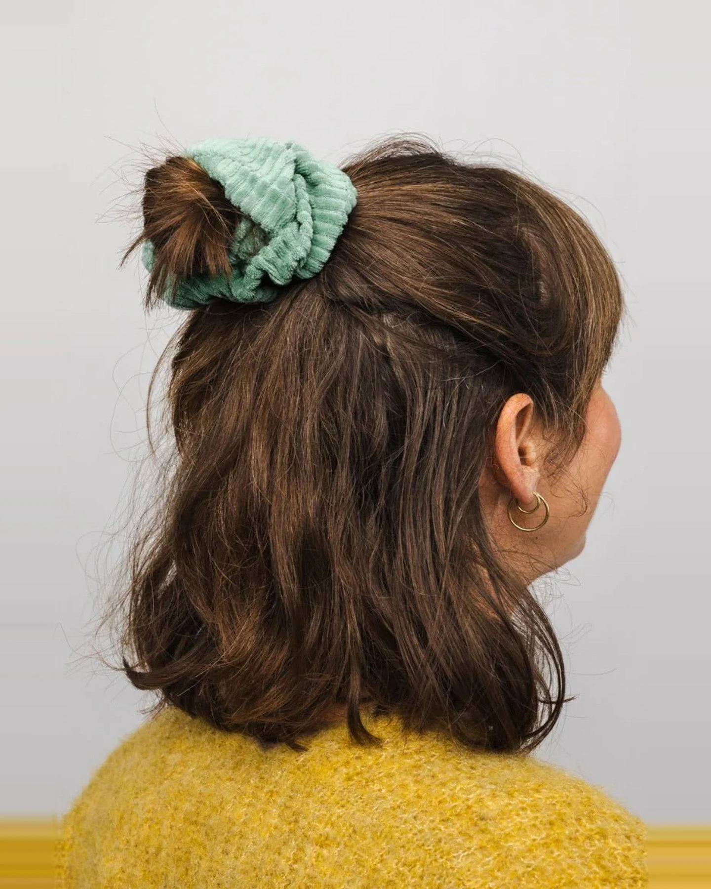 Scrunchie Bio Samt Rippe – Ansicht 3