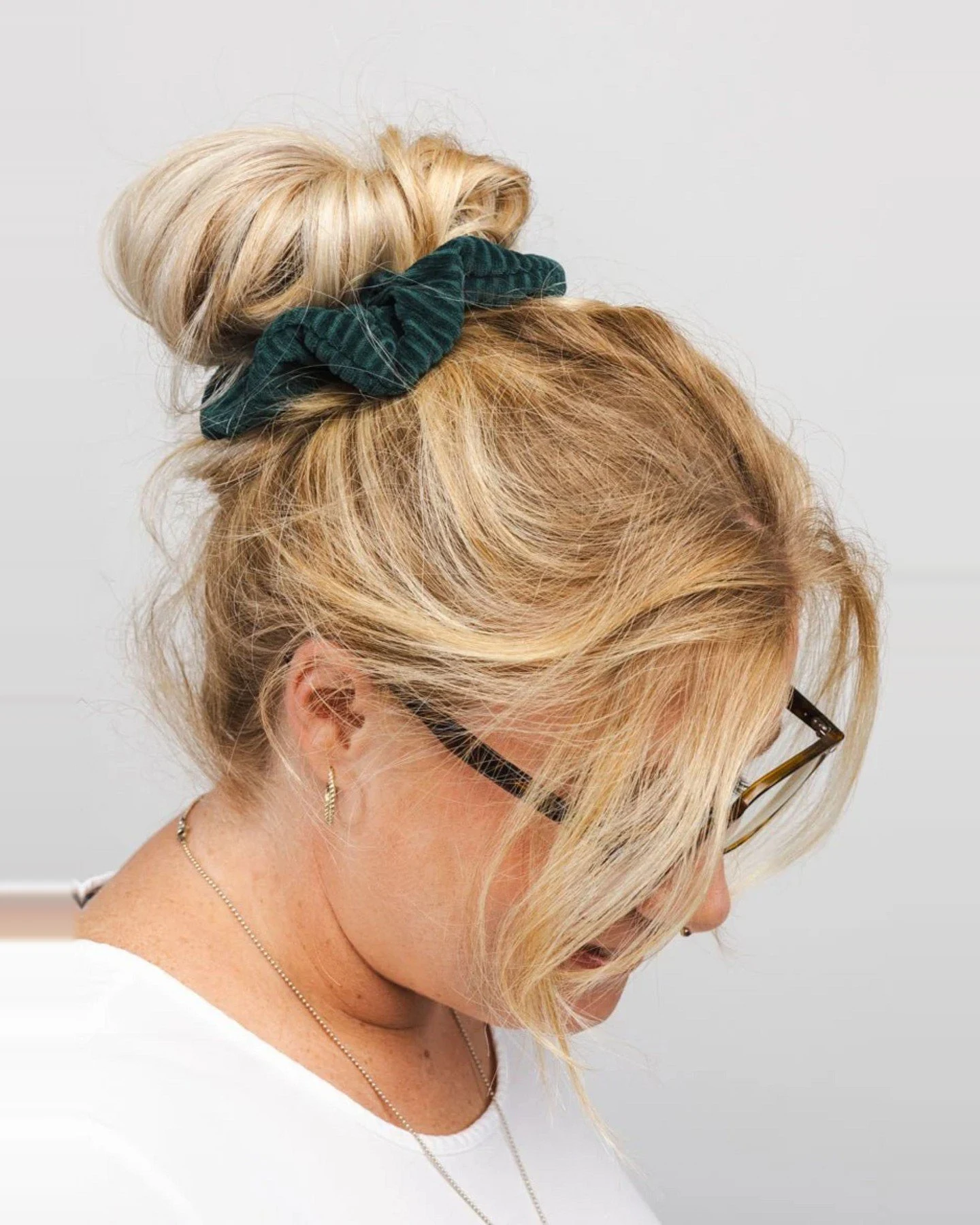 Scrunchie Bio Samt Rippe – Ansicht 2