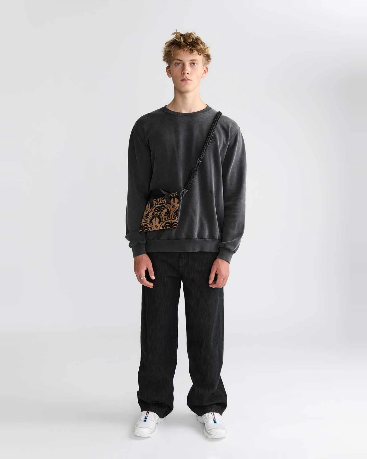 Yahmo Herren vegan Sweatshirt Egon Faded Schwarz – Ansicht 2