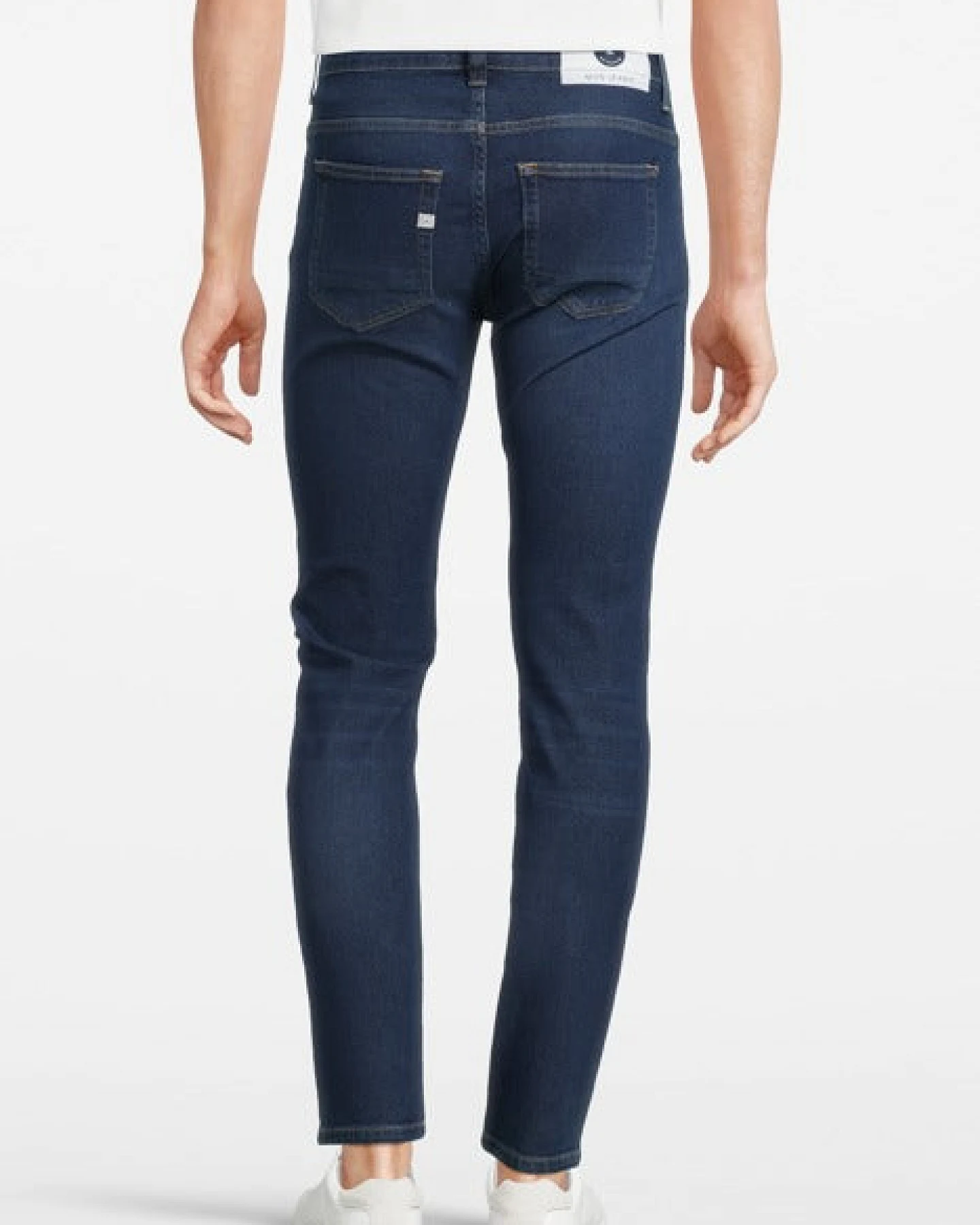 MUD Jeans Herren vegan Jeans Slimmer Rick True Indigo – Ansicht 2