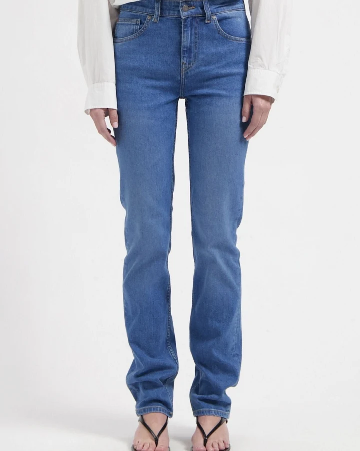 MUD Jeans Damen vegan Jeans Logan High Slim Fresh Fade Blau