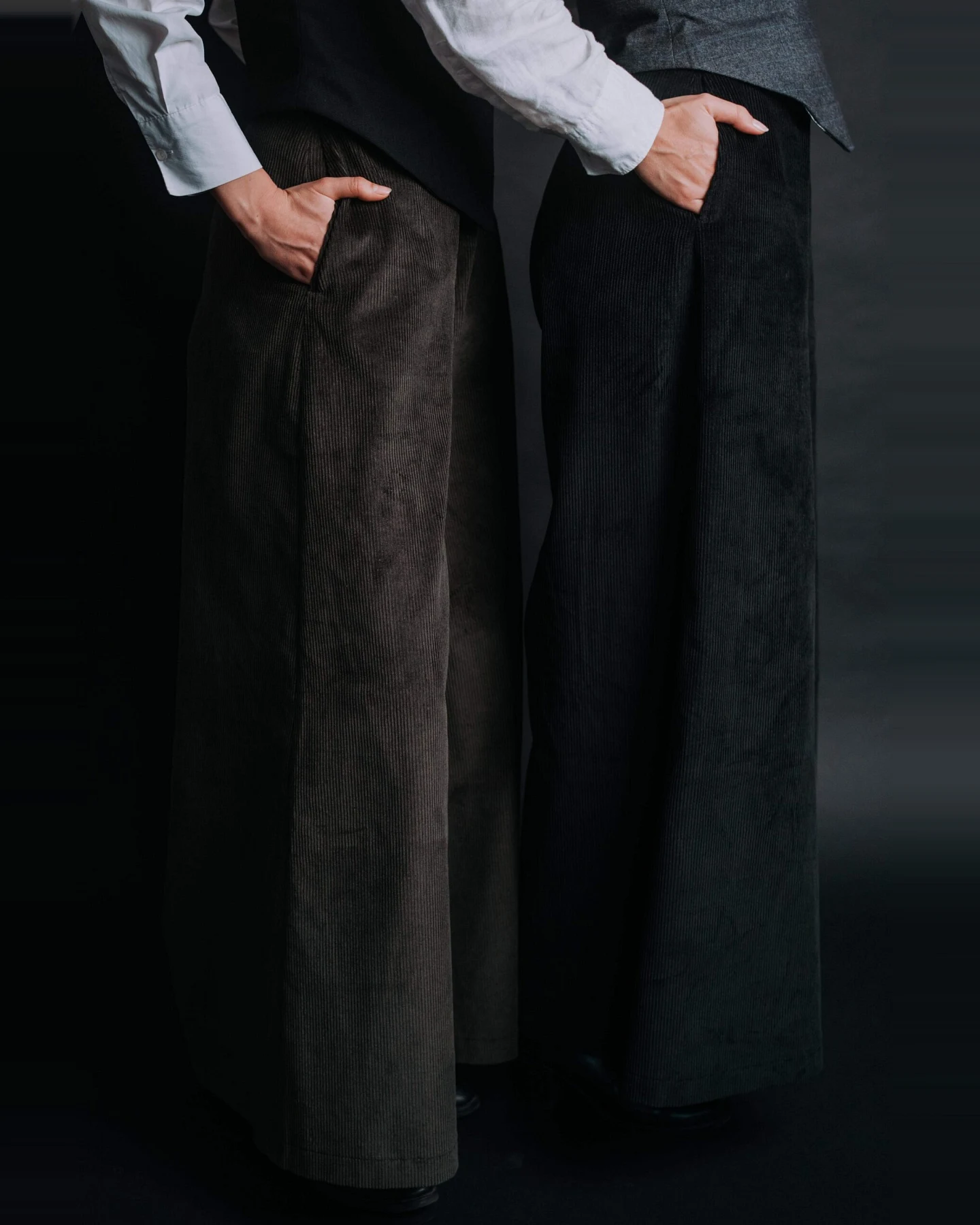 De IONESCU Damen vegan Hose Palazzo Corduroy Schwarz – Ansicht 2