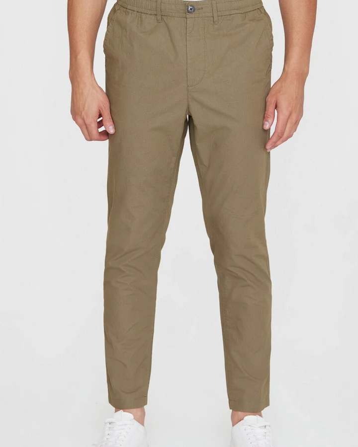 KnowledgeCotton Apparel Herren vegan Chino Hose Tim Tapered Burned Olive