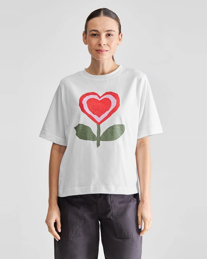 T-Shirt Vadstena Love Flower Weiß