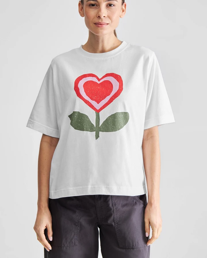 T-Shirt Vadstena Love Flower Weiß