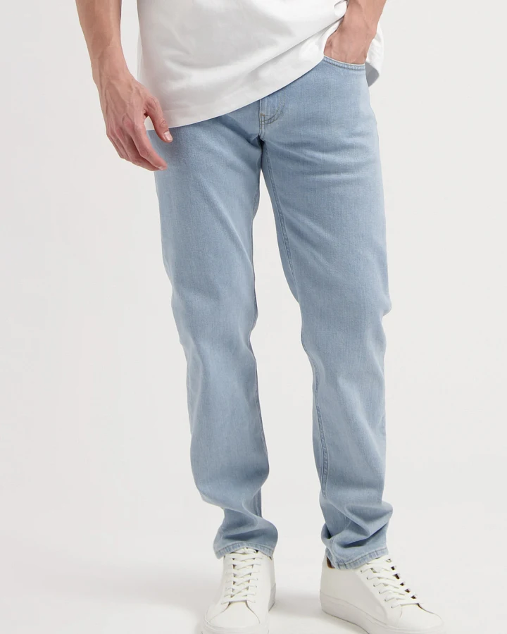 MUD Jeans Herren vegan Jeans Low Tapered Dunn Light Stone