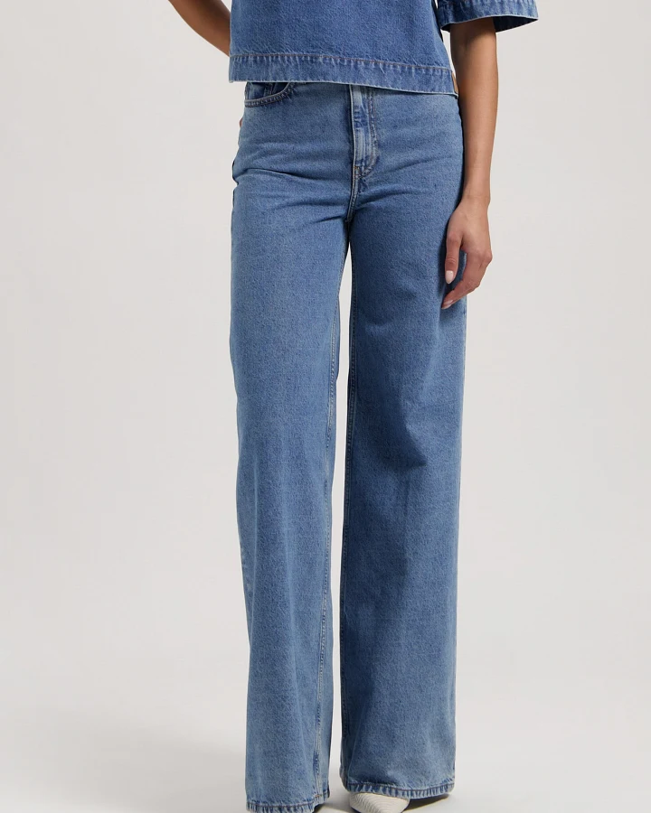 MUD Jeans Damen vegan Jeans High Lose Sara Stone Vintage