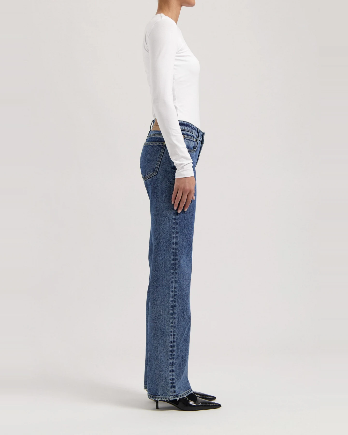 MUD Jeans Damen vegan Jeans Mid Straight Carry Stone Vintage – Ansicht 2