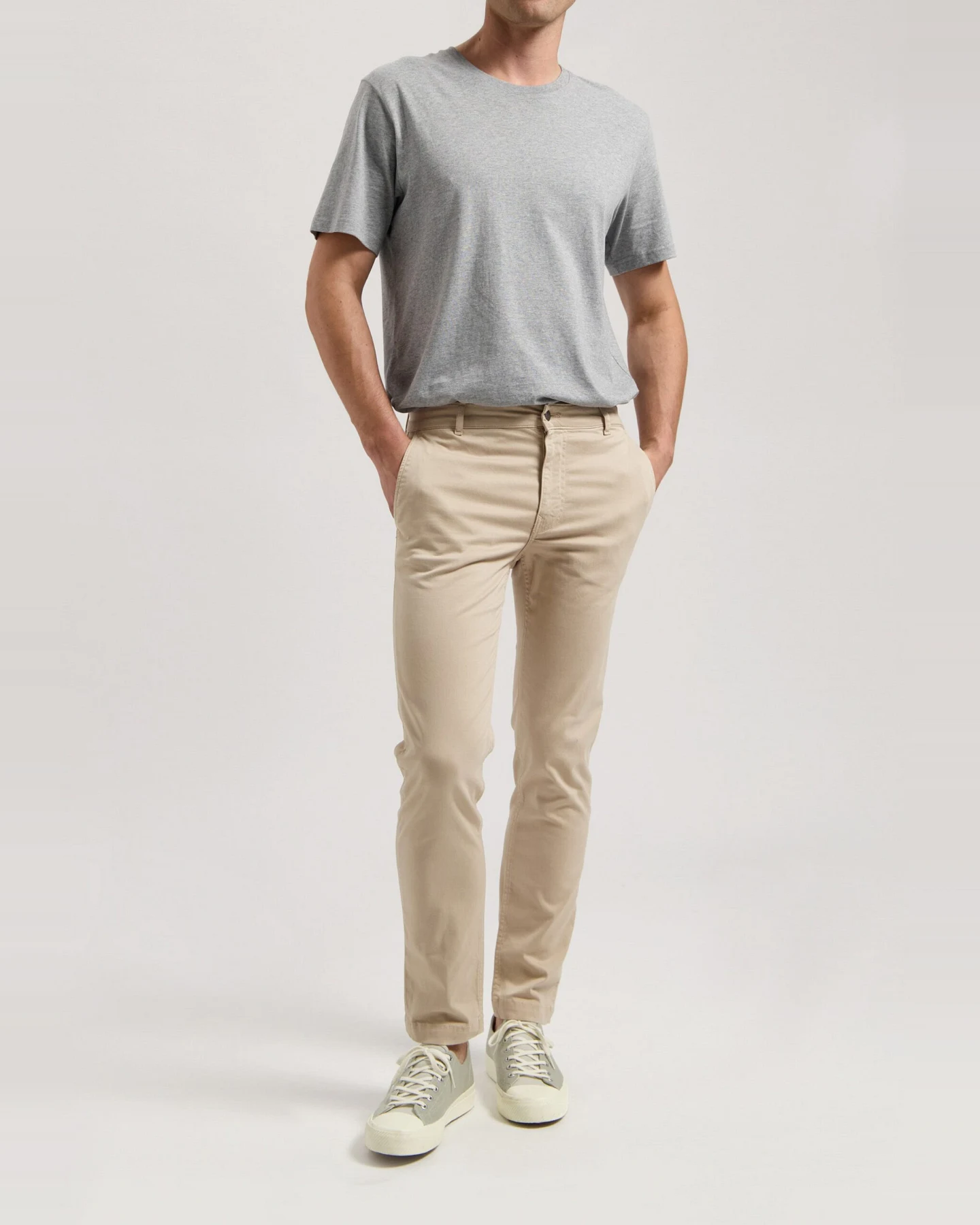 MUD Jeans Herren vegan Hose Mid Tapered Scott Sand Beige – Ansicht 2