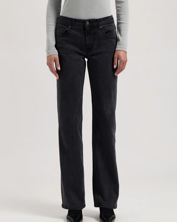 MUD Jeans Damen vegan Jeans Mid Straight Carry Schwarz Vintage