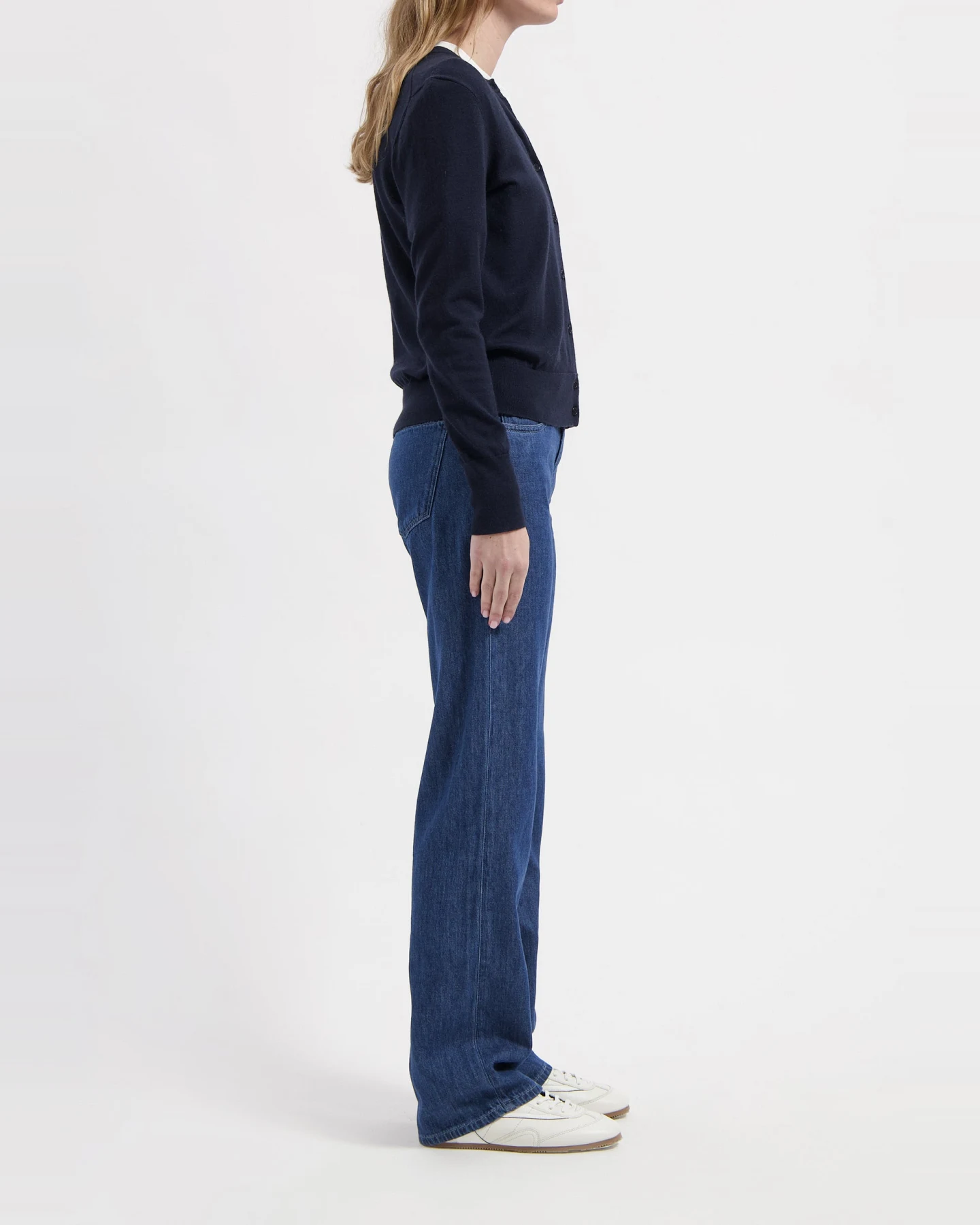 MUD Jeans Damen vegan Jeans Mid Loose Flow Jamie Stone Indigo – Ansicht 2