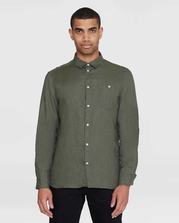 KnowledgeCotton Apparel Herren vegan Hemd Custom Fit Gebrannte Olive