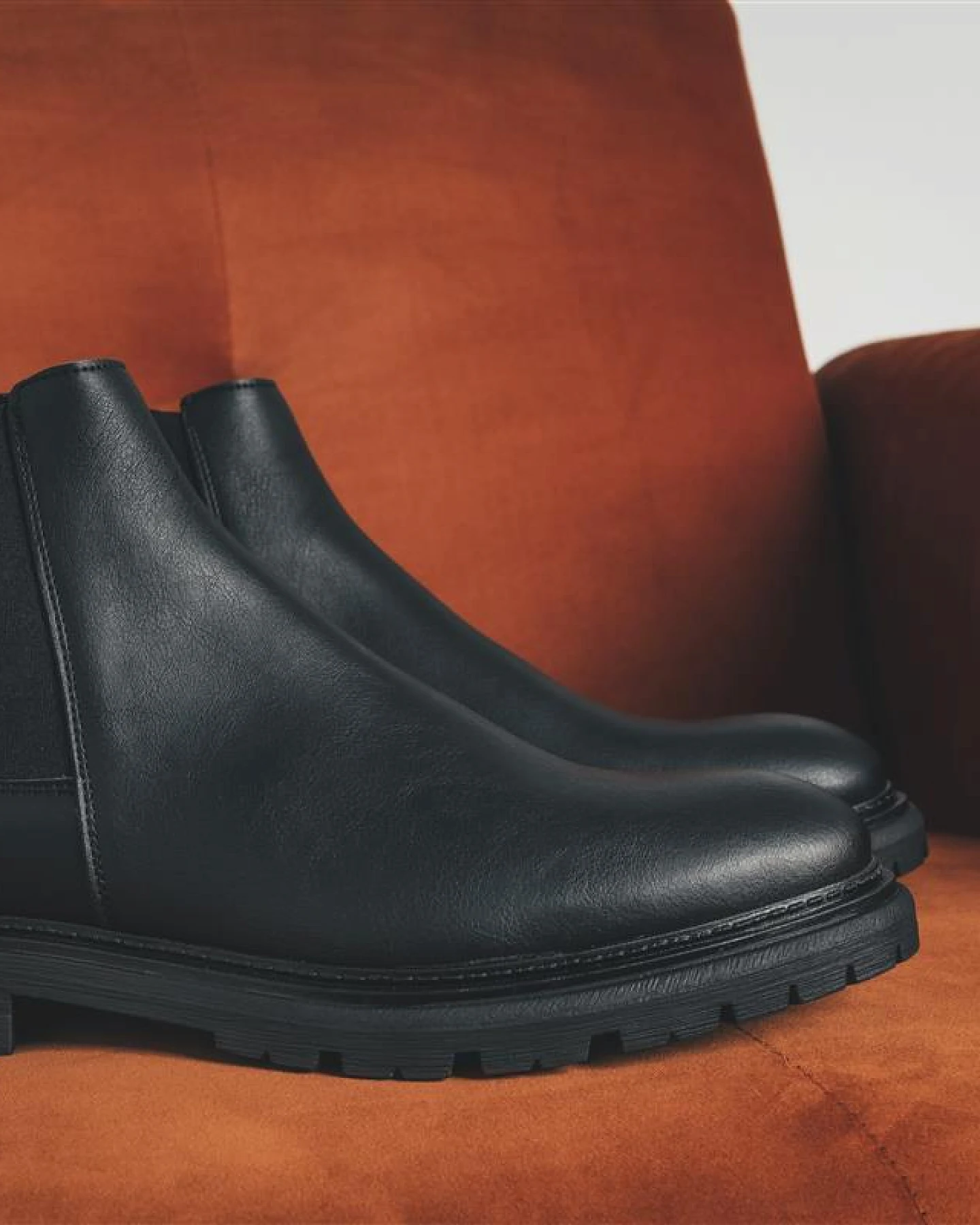 NAE Herren vegan Chelsea Boots Lukas Schwarz – Ansicht 2