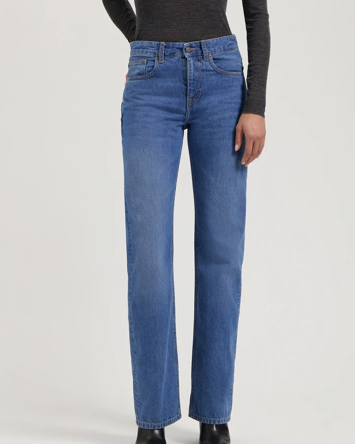 MUD Jeans Damen vegan Jeans Mid Loose Jamie Fresh Fade Blau