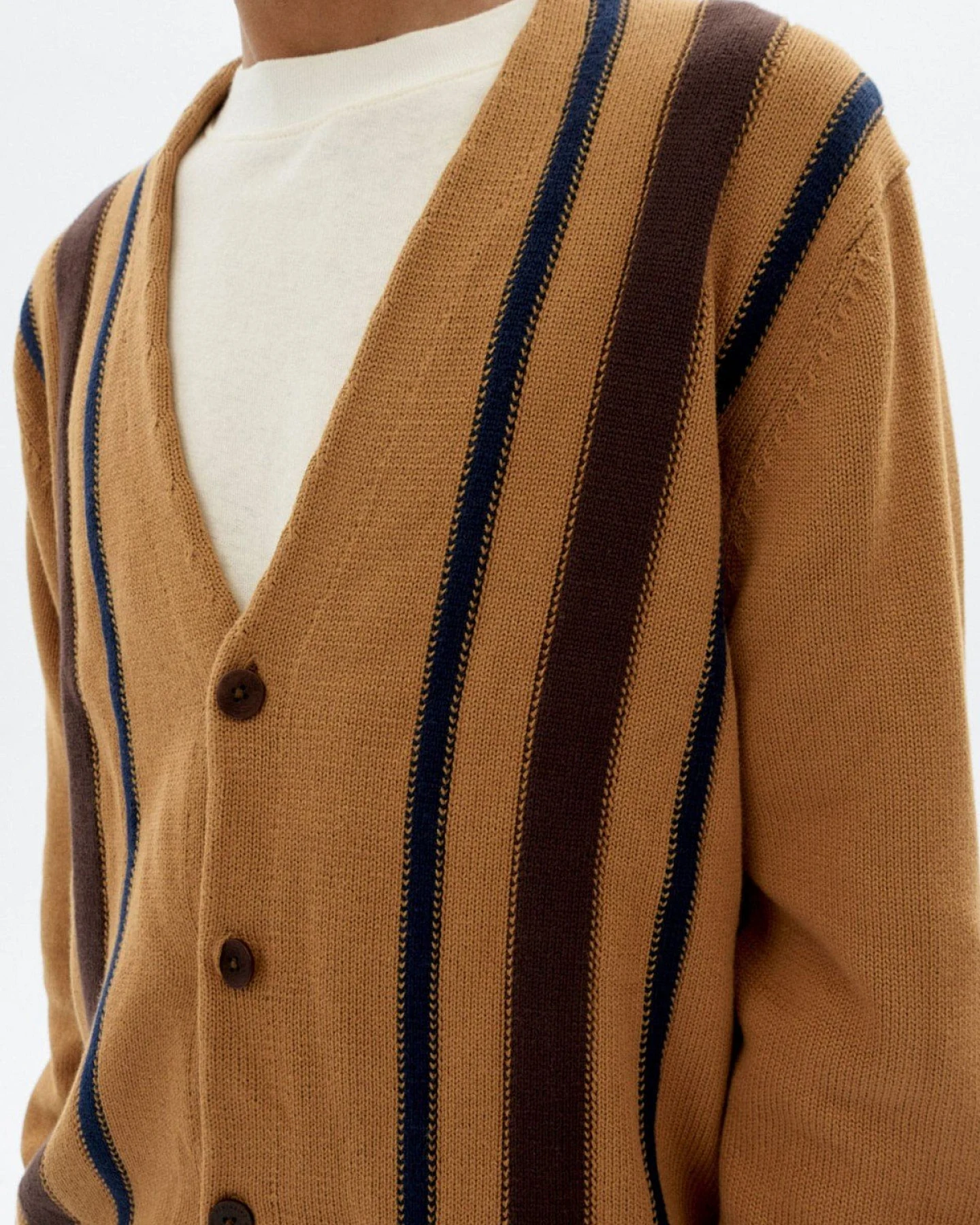 Strickjacke Creed Stripes Braun – Ansicht 2
