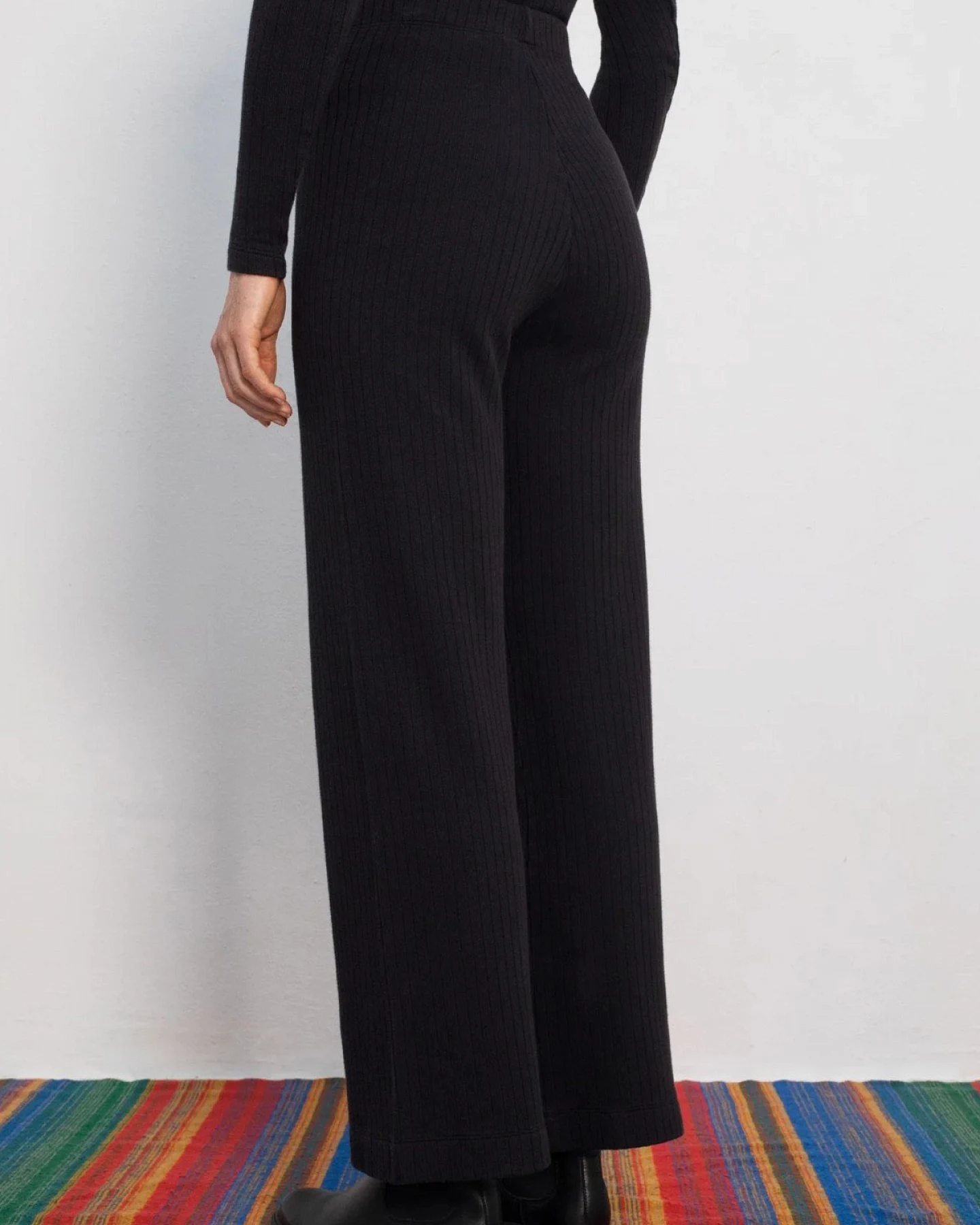 Hose Ribbed Lounge Schwarz – Ansicht 3
