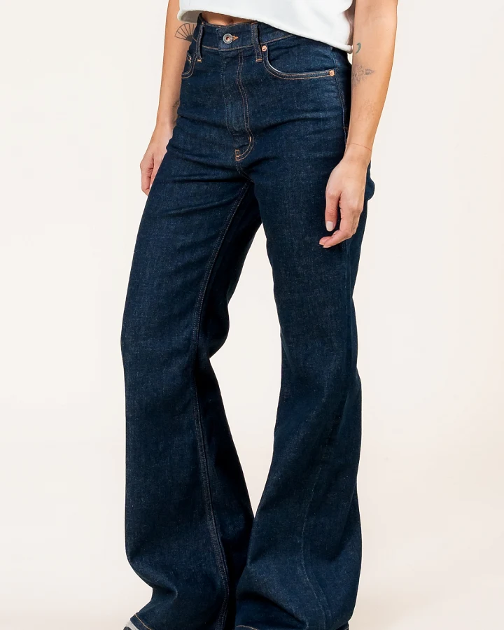 Kuyichi Damen vegan Jeans Vivienne Flare Rinse Indigo