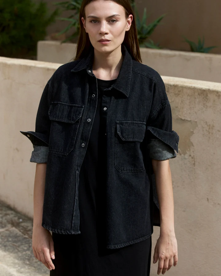 WOTE Damen vegan Denim Overshirt Schwarz
