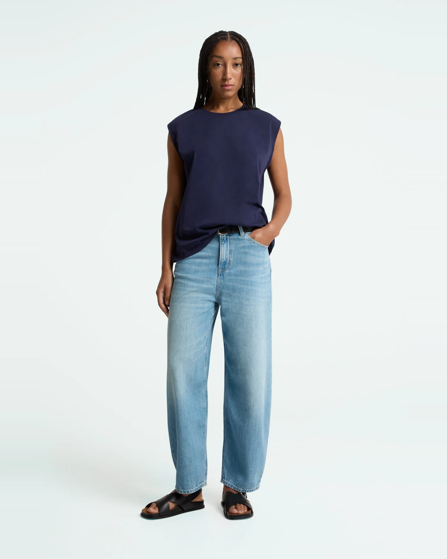 Kings of Indigo Damen vegan Jeans Leila Luiz Super Hellblau – Ansicht 2