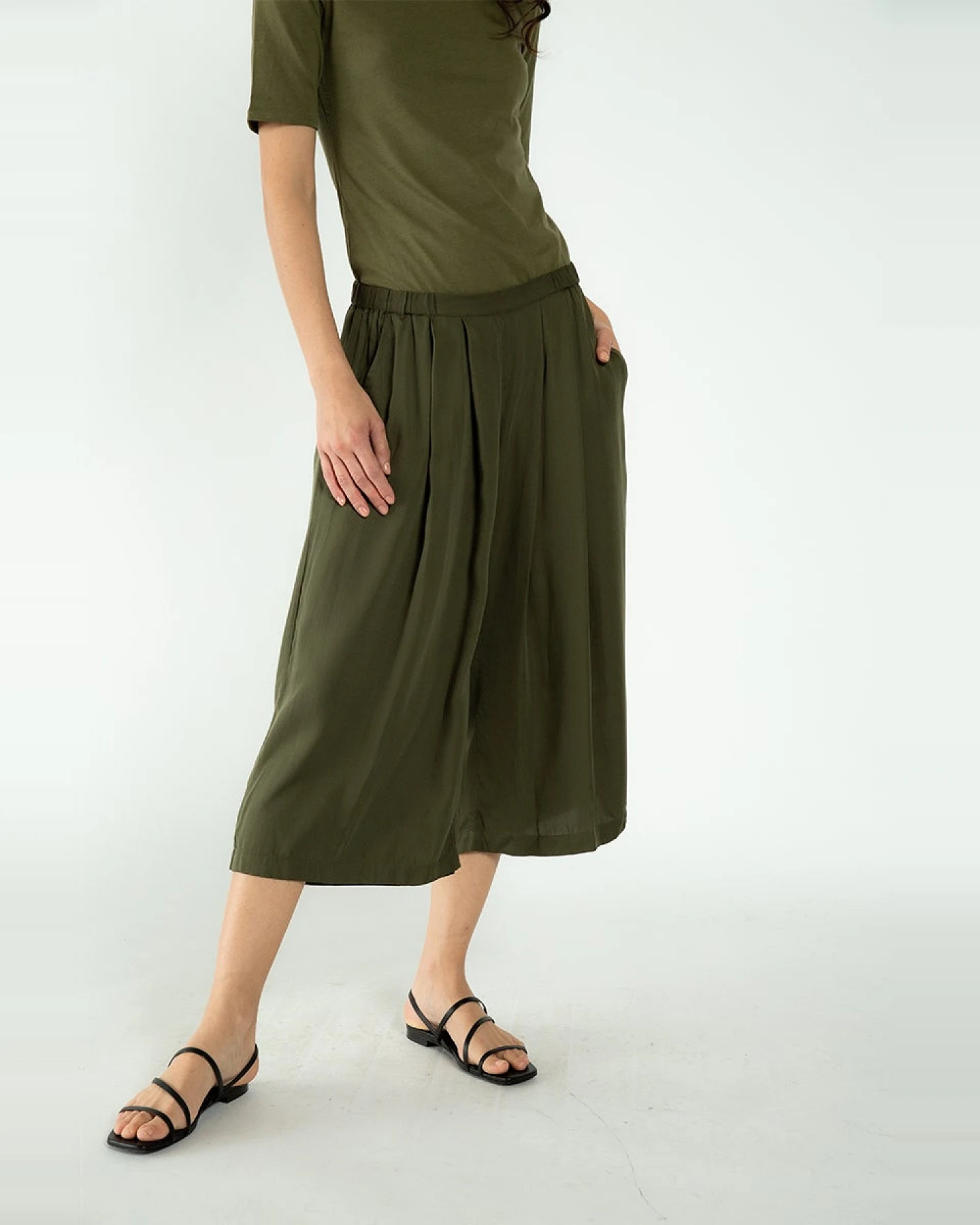 Neu Nomads Damen vegan Hose Cropped Palazzo Olive Night – Ansicht 2