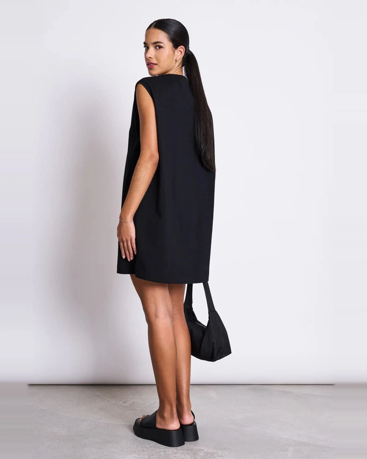 Kleid Naniti Schwarz – Ansicht 3
