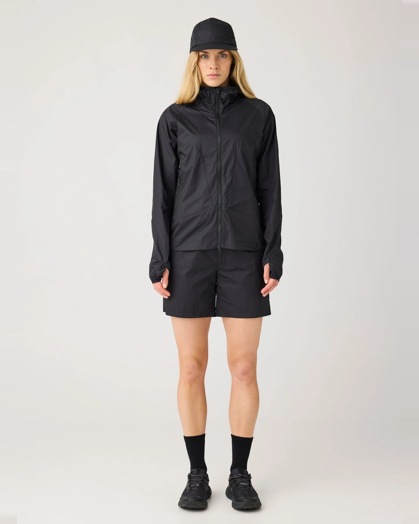 KnowledgeCotton Apparel Damen vegan Shorts Vent Ripstop 90 Black Jet – Ansicht 2