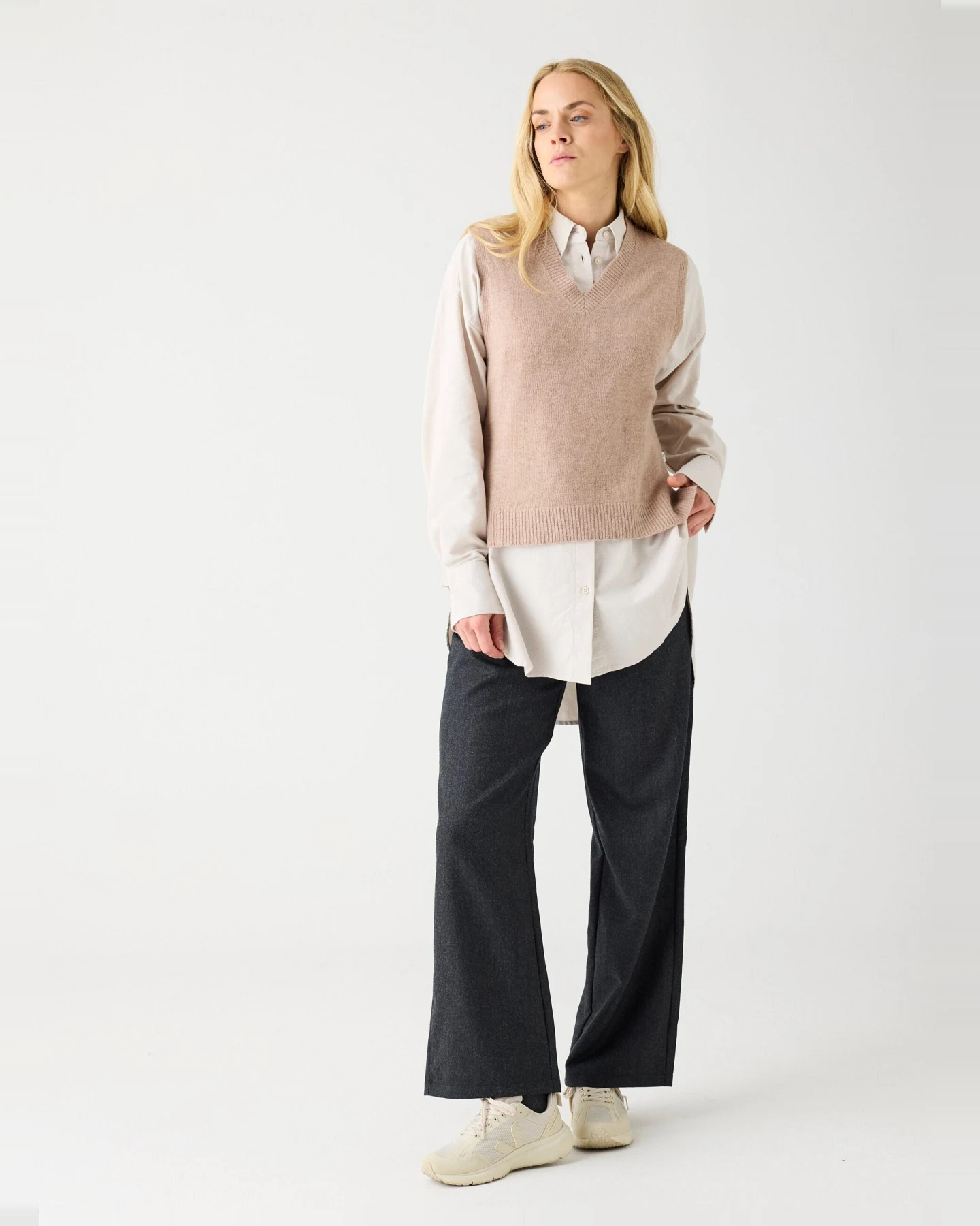 KnowledgeCotton Apparel Damen vegan Hemd Flanell Entspannt Leicht Feder Grau – Ansicht 2