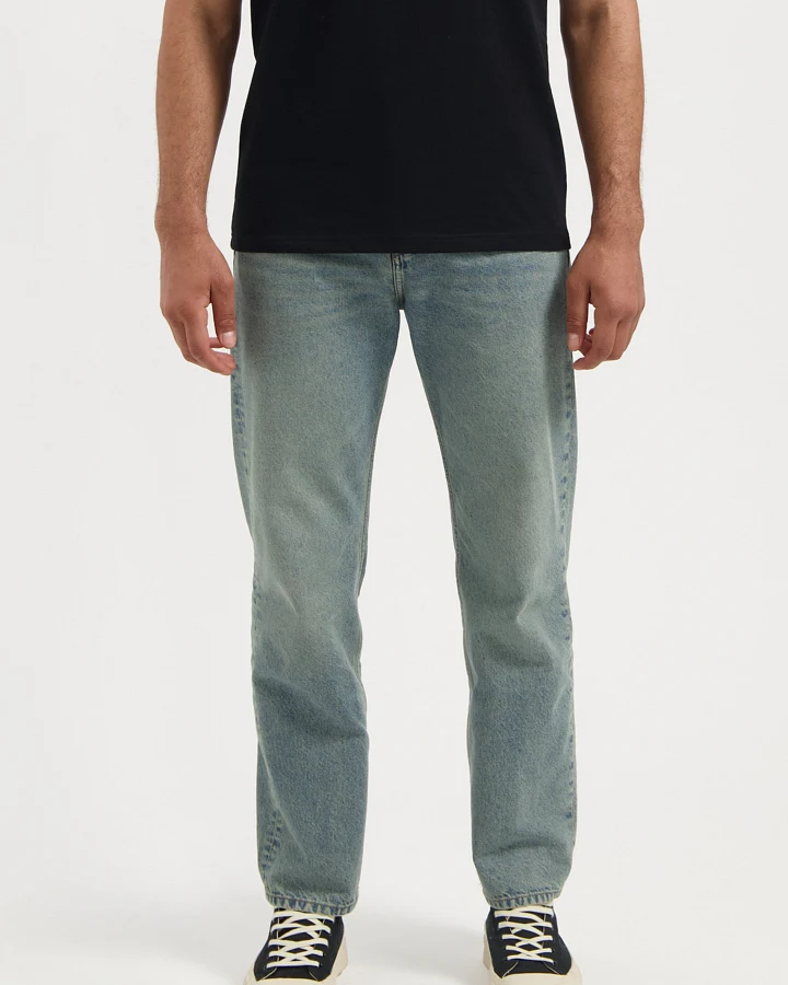 MUD Jeans Herren vegan Jeans Mid Loose Alex Earth Vintage