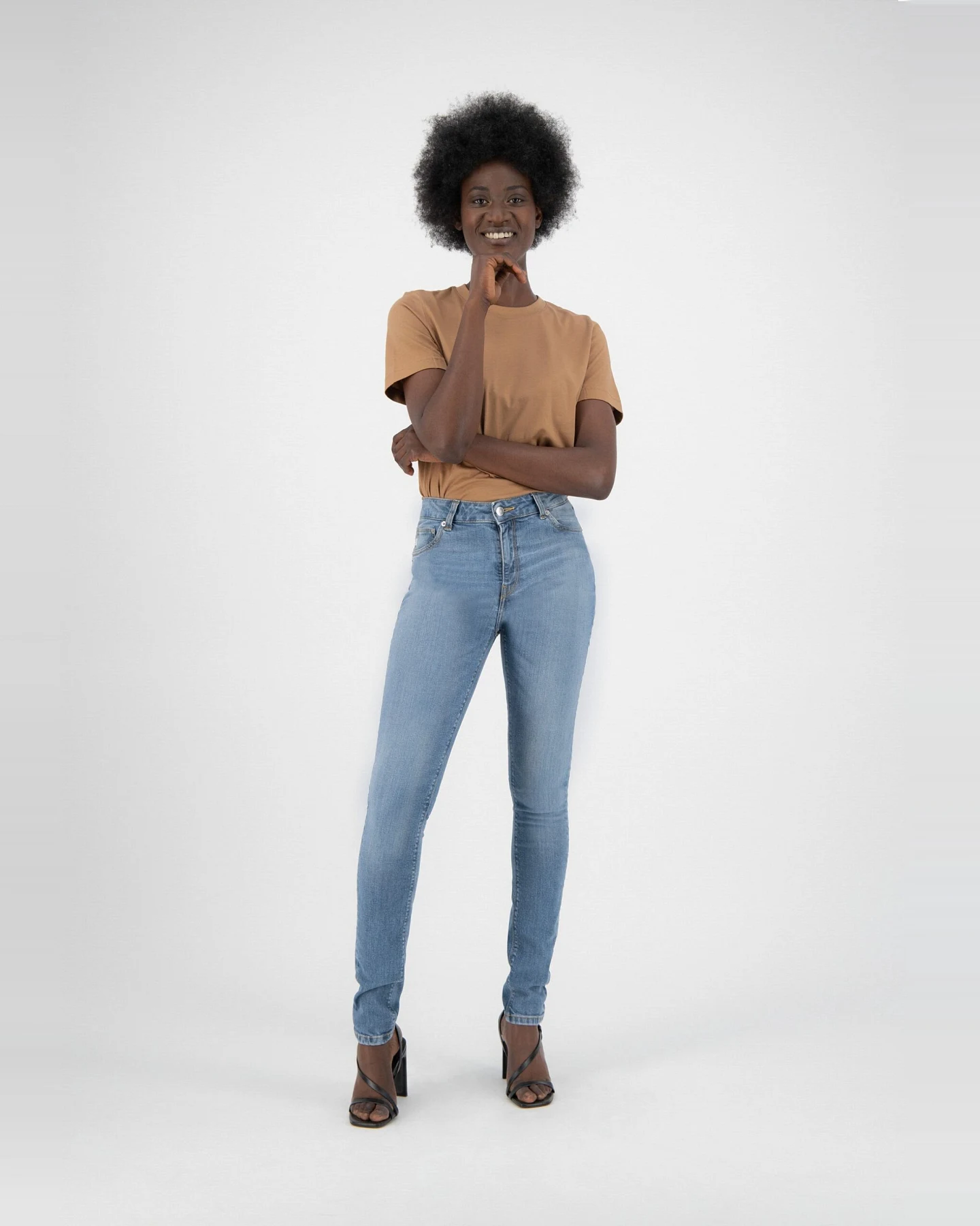 MUD Jeans Damen vegan Jeans Skinny Hazen Fan Stone – Ansicht 2