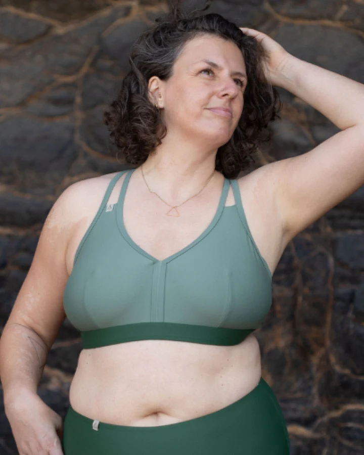 Inaska Damen vegan Bikinioberteil Sport Wild Nature Khaki/ Dunkelgrün