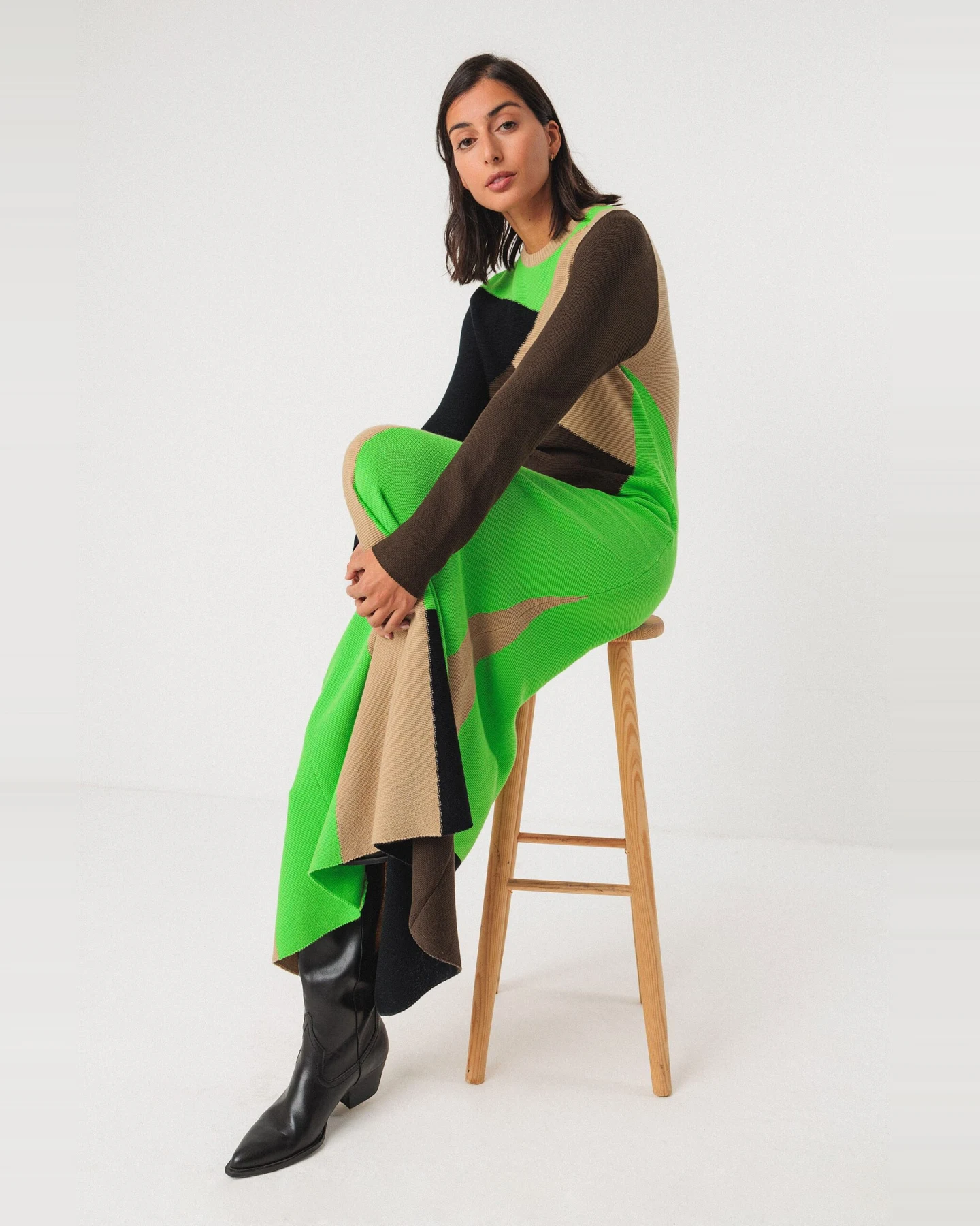 SKFK Damen vegan Strickkleid Bedia Mehrfarbig – Ansicht 2