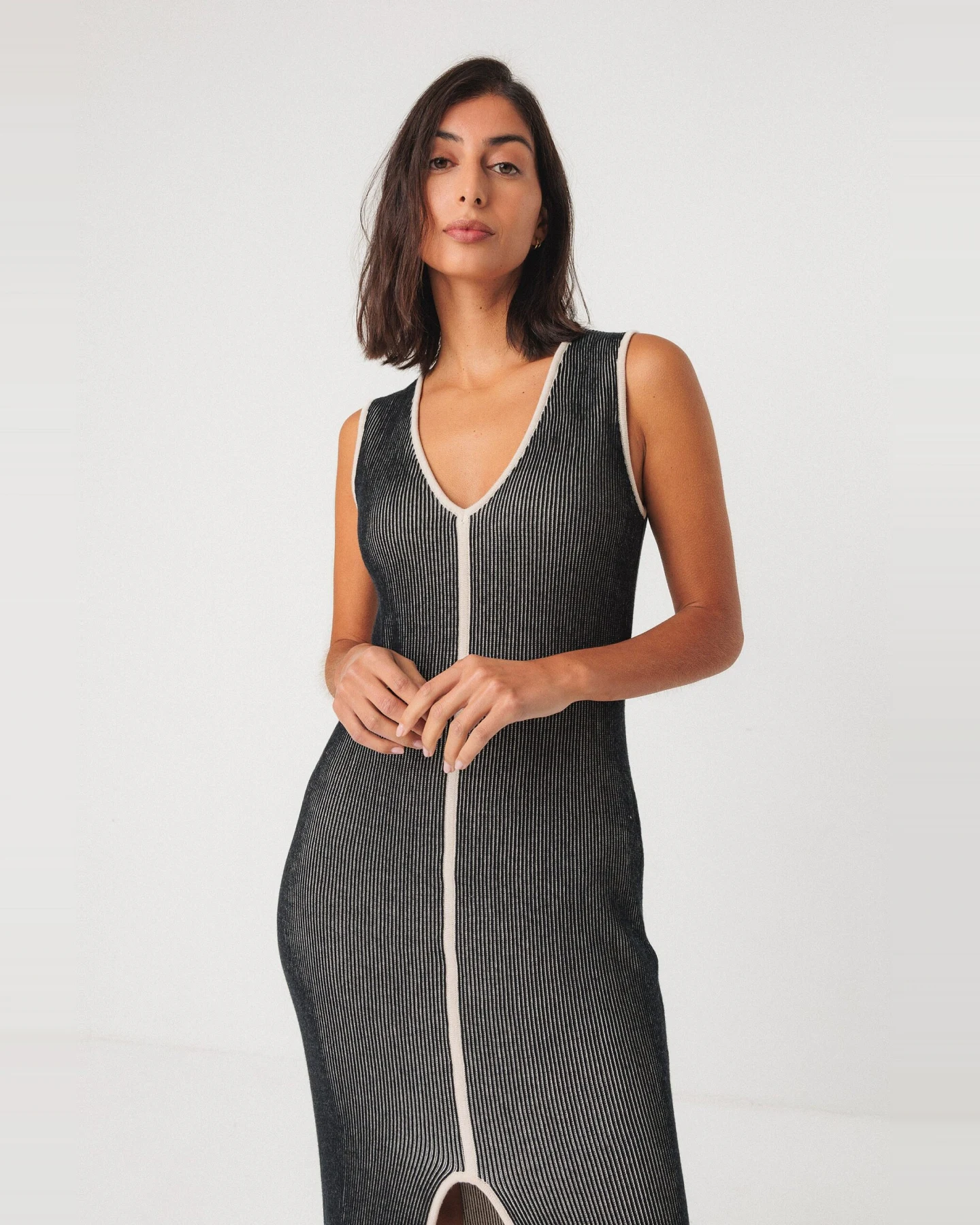 SKFK Damen vegan Kleid Ada Schwarz – Ansicht 2