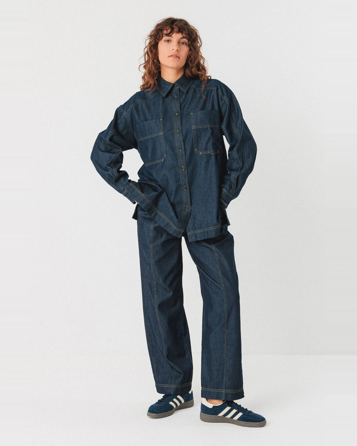 SKFK Damen vegan Denim Shirt Bakene Blau – Ansicht 2