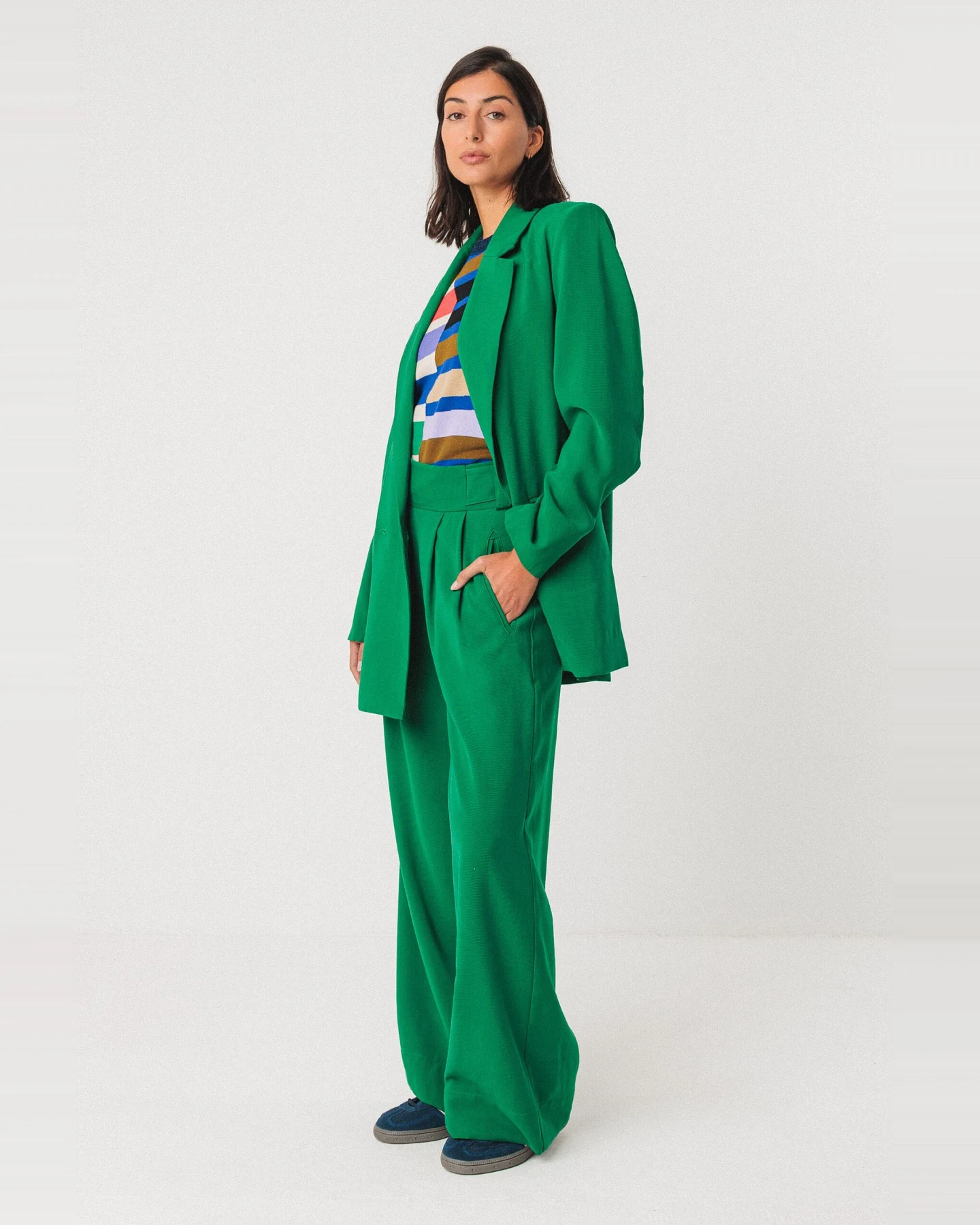 SKFK Damen vegan Hose Hestia Grün – Ansicht 2