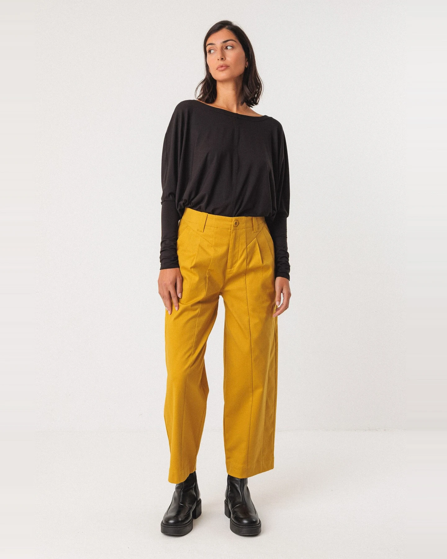 SKFK Damen vegan Hose Niobe Gelb – Ansicht 2