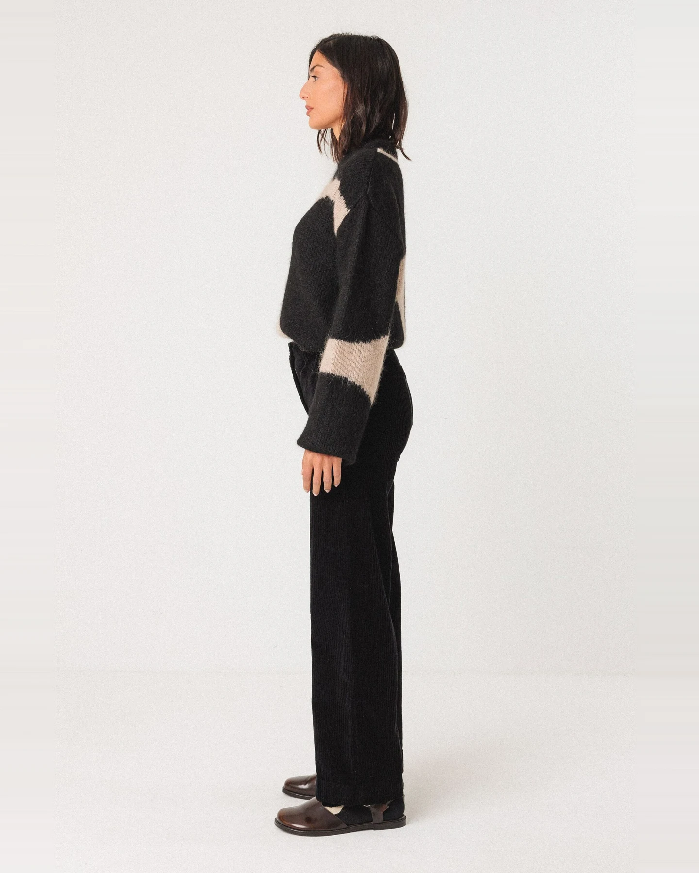 SKFK Damen vegan Hose Leartza Schwarz – Ansicht 2