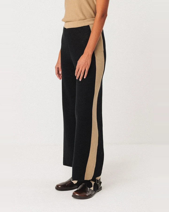 SKFK Damen vegan Strickhosen Gai Schwarz