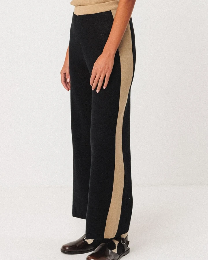 SKFK Damen vegan Strickhosen Gai Schwarz