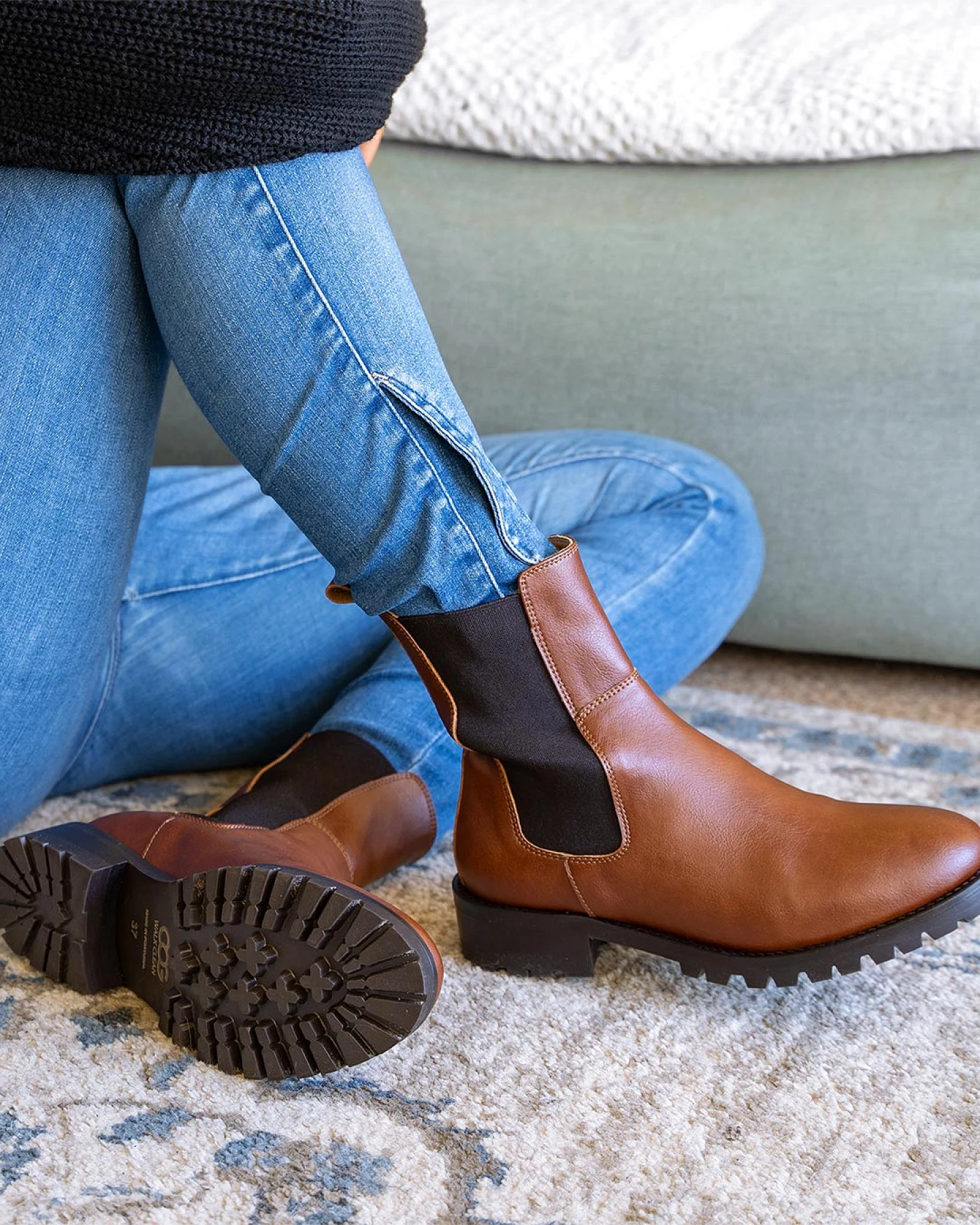 COG Damen vegan Chelsea Boots Themis Braun – Ansicht 2