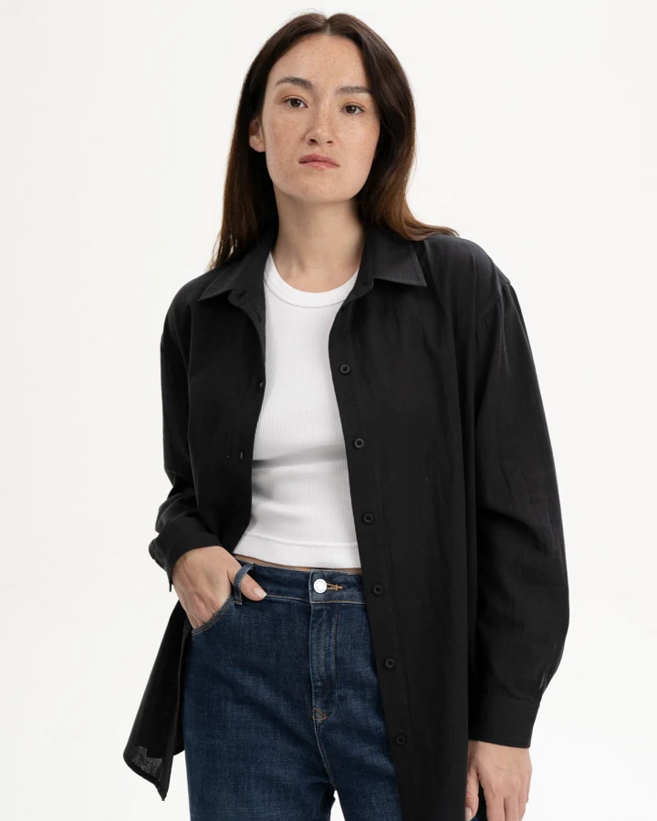 MELA Damen vegan Bluse Naitee Holzkohle Schwarz