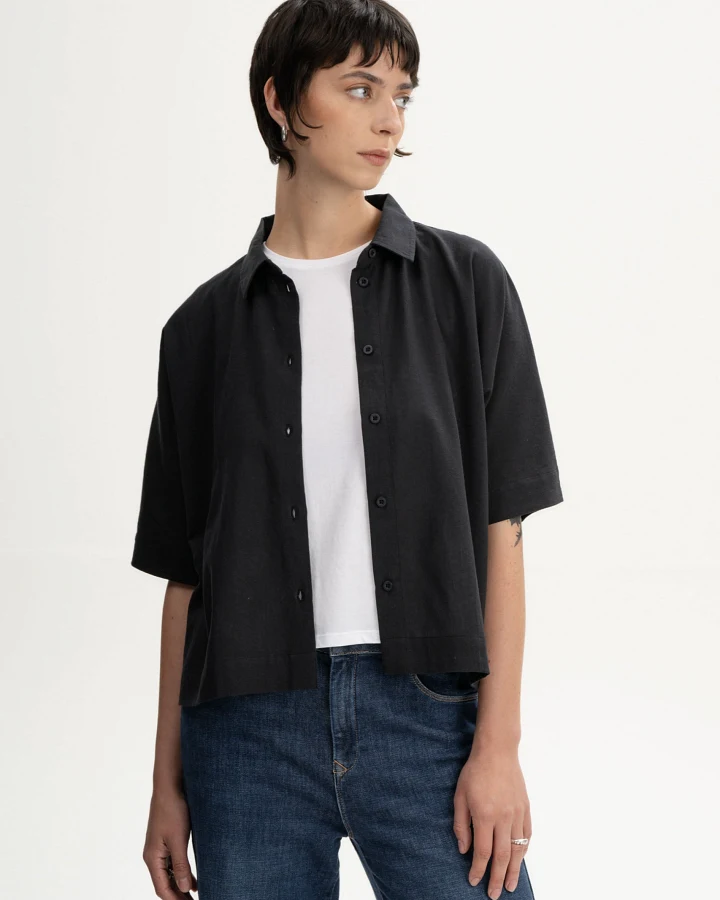 MELA Damen vegan Shirt Kurzarm Rinara Charcoal Schwarz