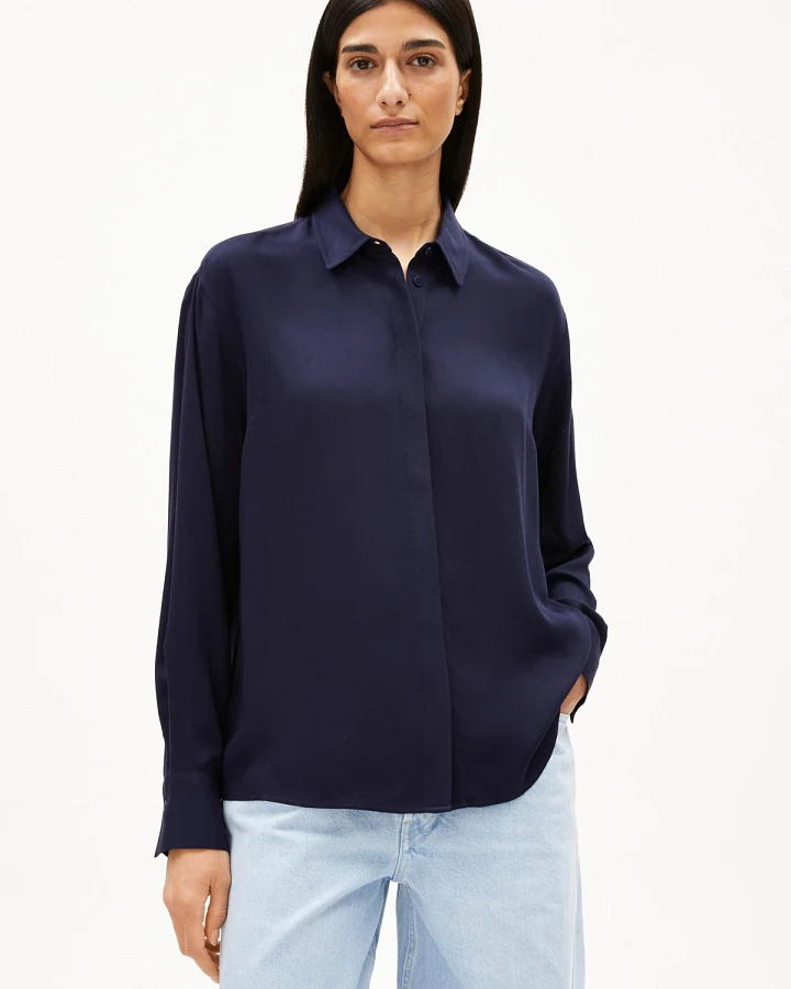 Blau