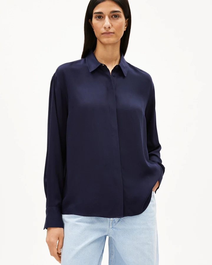 Blau