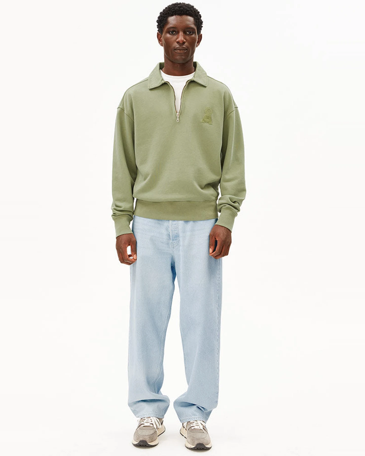 ARMEDANGELS Herren vegan Sweatshirt Troyer Fatigue Grün Gewaschen – Ansicht 2