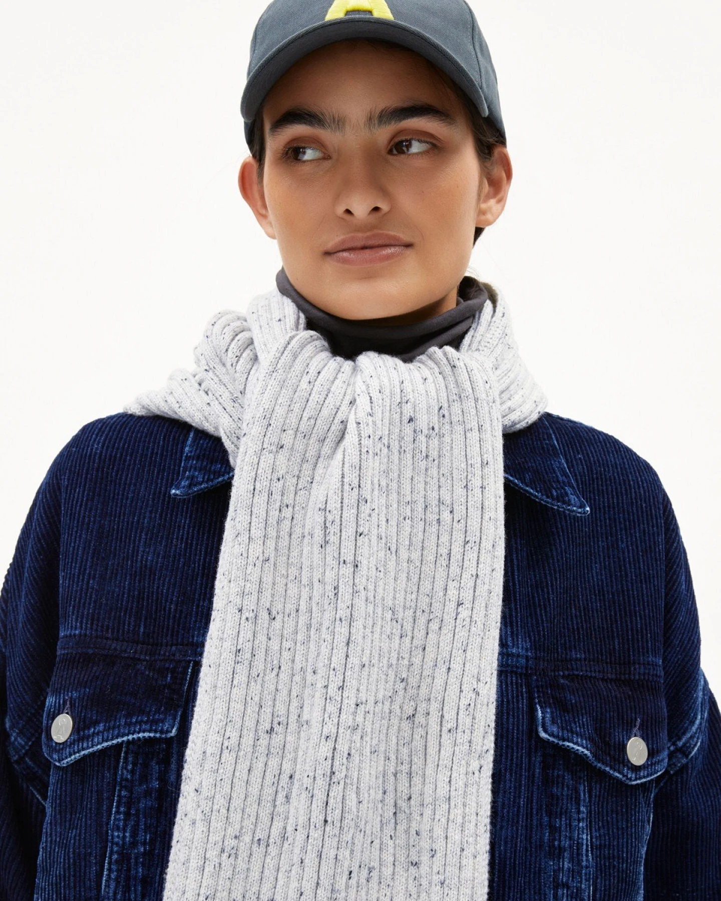 Schal Faarlo Tweed Grau – Ansicht 4