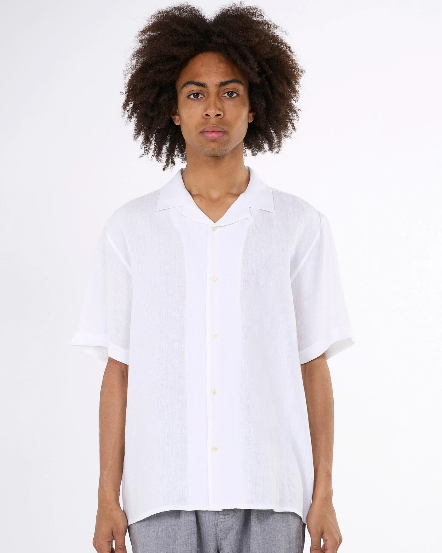 KnowledgeCotton Apparel Herren vegan Hemd Mit Kurzen Ärmeln Box Fit Bright White – Ansicht 2
