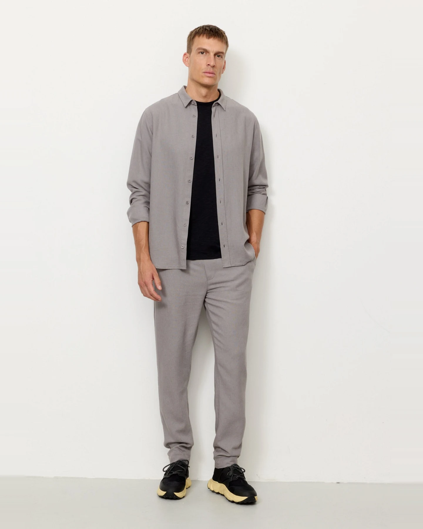 Recolution Herren vegan Hose Tangelo Greige – Ansicht 2