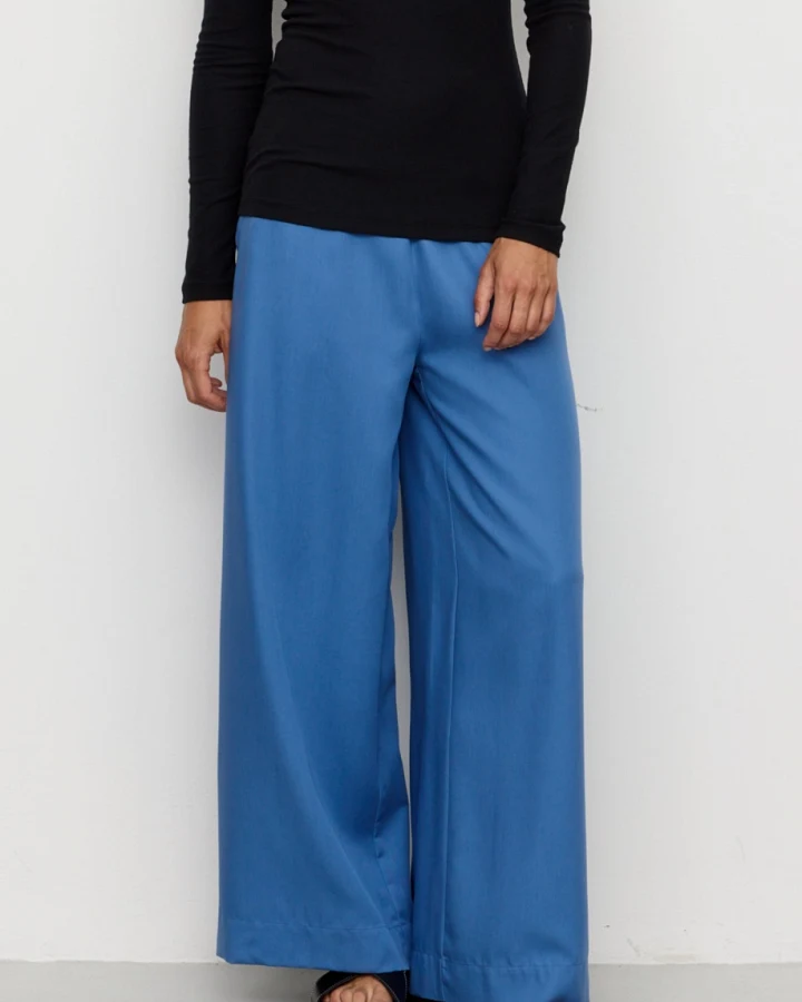 Recolution Damen vegan Hose Pilea Electric Blue